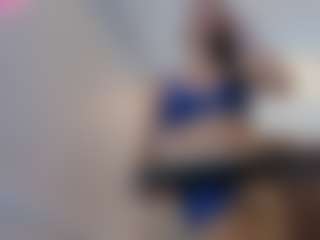 Live cam show with Chelseylewis - Teen (18+) on Camsoda
