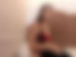 Live cam show with Chelseylewis - MILF Teen (18+) on hotwifechat.live