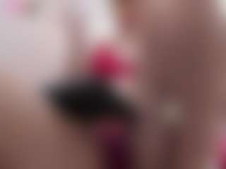 Live cam show with Chelseylewis - College on liverealitysex.com