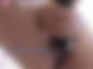 Live cam show with Chelseylewis - Skinny on Dare Cams