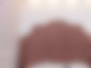 Performer in webcam MILF Chelseylewis in streaming live