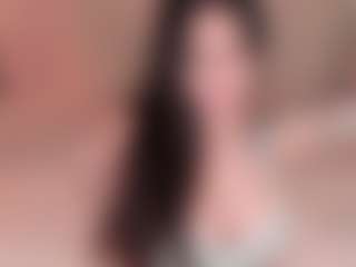 Live cam show with Danielle Kitten - Pornstar Brown Eyes on pussylord.com