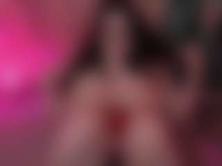 Live cam show with Lila Ellis - Curvy on Dolls Live
