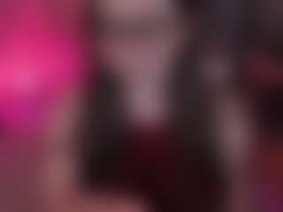 Live cam show with Lila Ellis - Cute on Gym Cam Girls