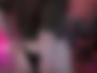 Live cam show with Lila Ellis - Glasses on livesuperchat.net