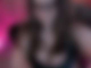 Live cam show with Lila Ellis - BBW White on xDating