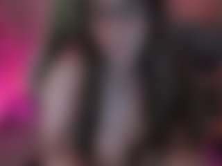 Live cam show with Lila Ellis - American Petite on Milfs Live