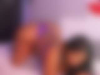 Live cam show with Rox Thee Stallion - Ride on TeamSkeetLive