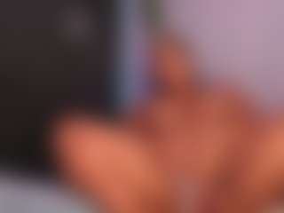 Live cam show with Rox Thee Stallion - Toys on realtime-chat
