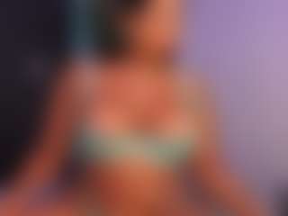 Live cam show with Rox Thee Stallion - BBW on CamClone