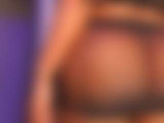 Live cam show with Rox Thee Stallion - Tease on Soda Cam