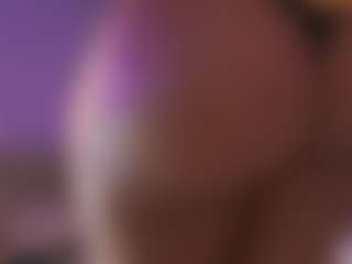 Live cam show with Rox Thee Stallion - Squirt on crypto-cams