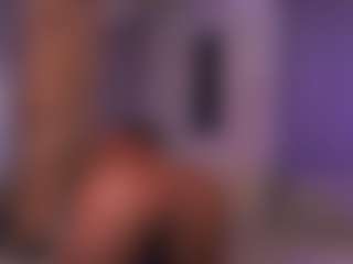 Live cam show with Rox Thee Stallion - Brown Hair on crypto-cams