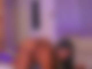 Live cam show with Rox Thee Stallion - Dildo Brown Hair on Camsoda