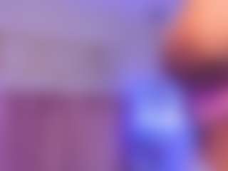 Live cam show with Madison - Plug on Big Tits