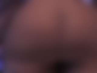 Live cam show with Madison - Small Tits on livesuperchat.net