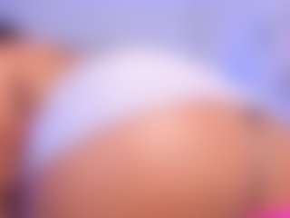 Live cam show with Madison - Ebony on Hubzter Live | colombia