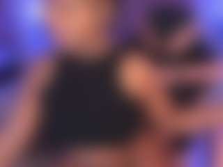 Live cam show with Madison - Big Tits Small Tits on sexylive.show