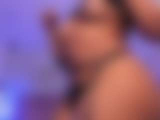 Live cam show with Madison - Interactivetoy on Camsoda