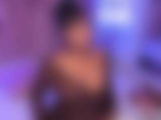 Live cam show with Madison - Oil on Camsoda