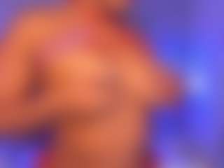 Live cam show with Madison - Black Big Ass on CamwithHer