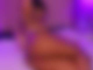 Live cam show with Madison - Strip Ebony on Uber Horny | colombia