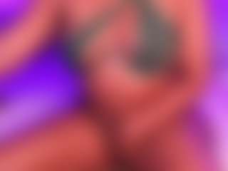Live cam show with Madison - Black Small Tits on Camsoda Late Night
