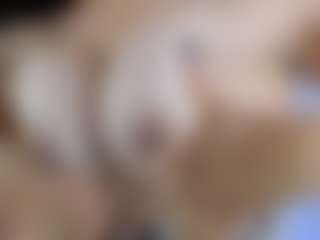 Annadu011's Live Sex Cam Show