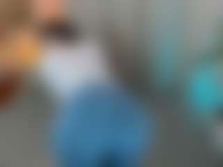 Live cam show with Anya_Volkov - Oil on Uber Horny
