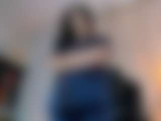Live cam show with Anya_Volkov - Booty on friskycurves.com