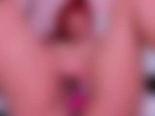 Live cam show with Janna - Ass Bouncing on Dolls Live