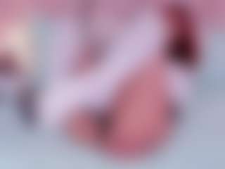 Live cam show with Janna - Squirt on Camsoda