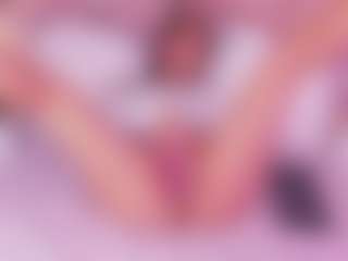 Live cam show with Janna - Lovense MILF on googirlz