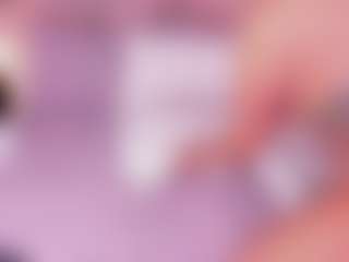 Live cam show with Janna - Shaved Pussy on Camsoda
