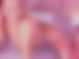 Live cam show with Janna - Anal MILF on SpunkLive