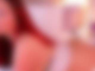 Live cam show with Janna - Gamer MILF on Soda Cam