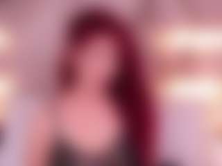 Live cam show with Janna - Squirt MILF on CamwithHer
