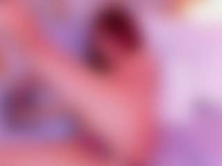 Live cam show with Janna - Bedroom on madthumbs