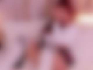Live cam show with Janna - BBW MILF on Livezox