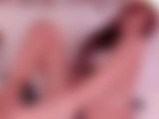 Live cam show with Janna - Tease MILF on Instabang