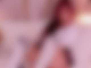 Live cam show with Janna - Bedroom Curvy on Camsoda.co