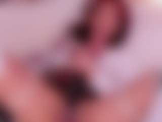 Live cam show with Janna - Anal MILF on Pornisteam.com