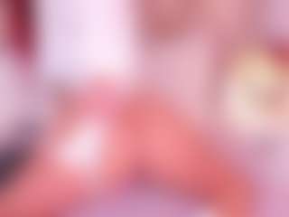 Live cam show with Janna - Curvy MILF on https://playwithruby.com