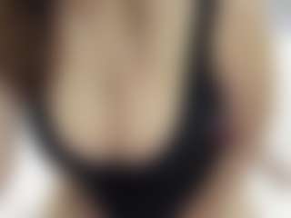 Live cam show with Julia - BBW on SinfulBabes