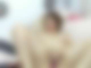 Julia's Live Sex Cam Show