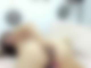 Julia's Live Sex Cam Show