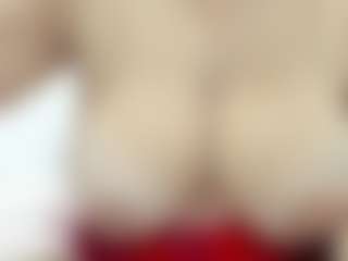 Live cam show with Julia - HD on Camsoda