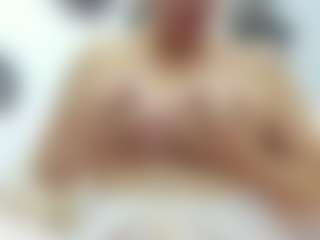 Julia's Live Sex Cam Show