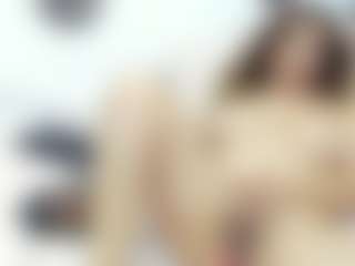 Live cam show with Julia - Lovense on Camming Site