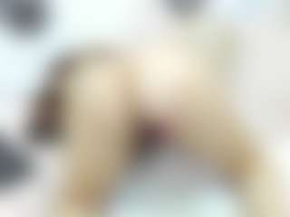 Julia's Live Sex Cam Show